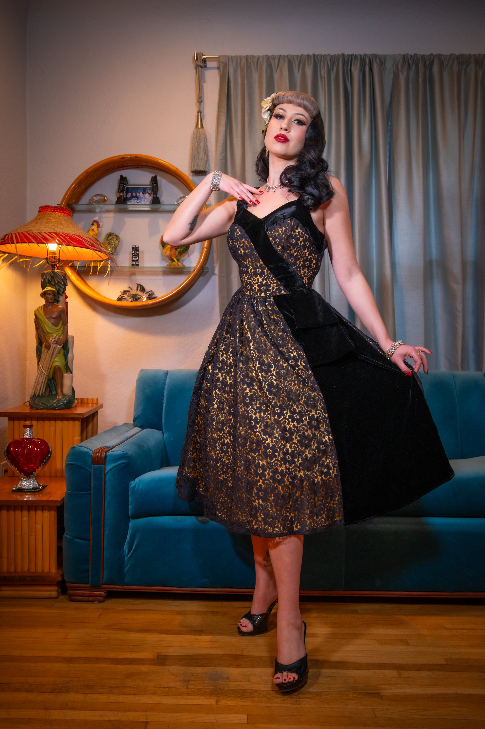 The Sweetheart Lace Dress in Black - XS The Sweetheart Lace Dress in Black - XS