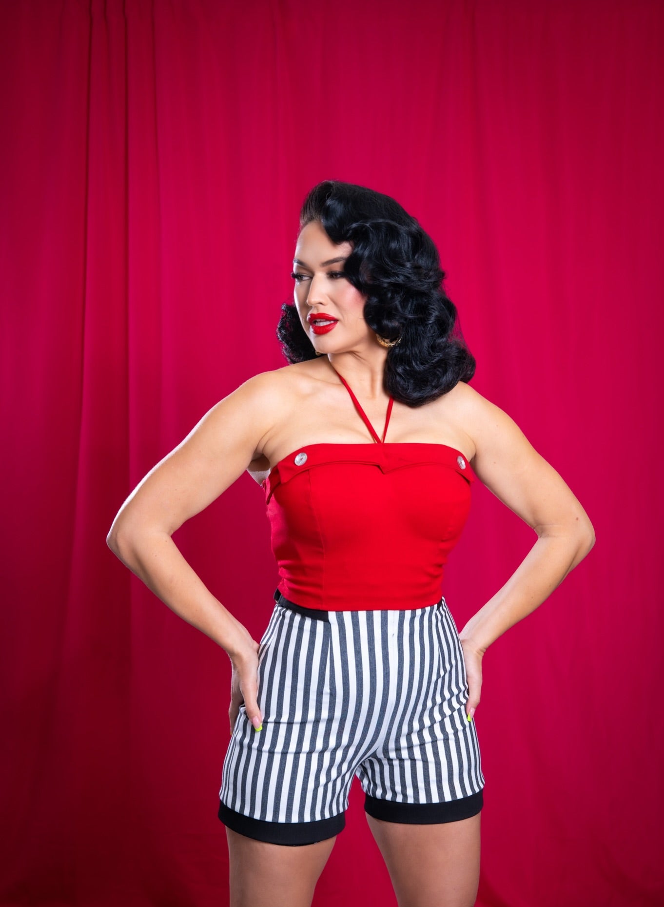 The QUEEN Sun Top in Red