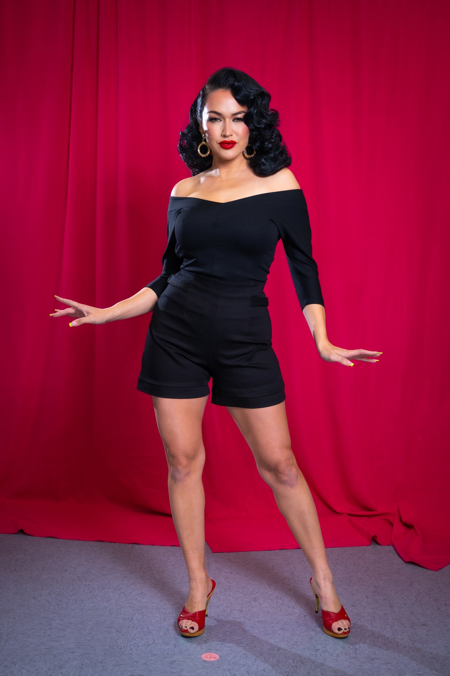 Midcentury V Top in Black