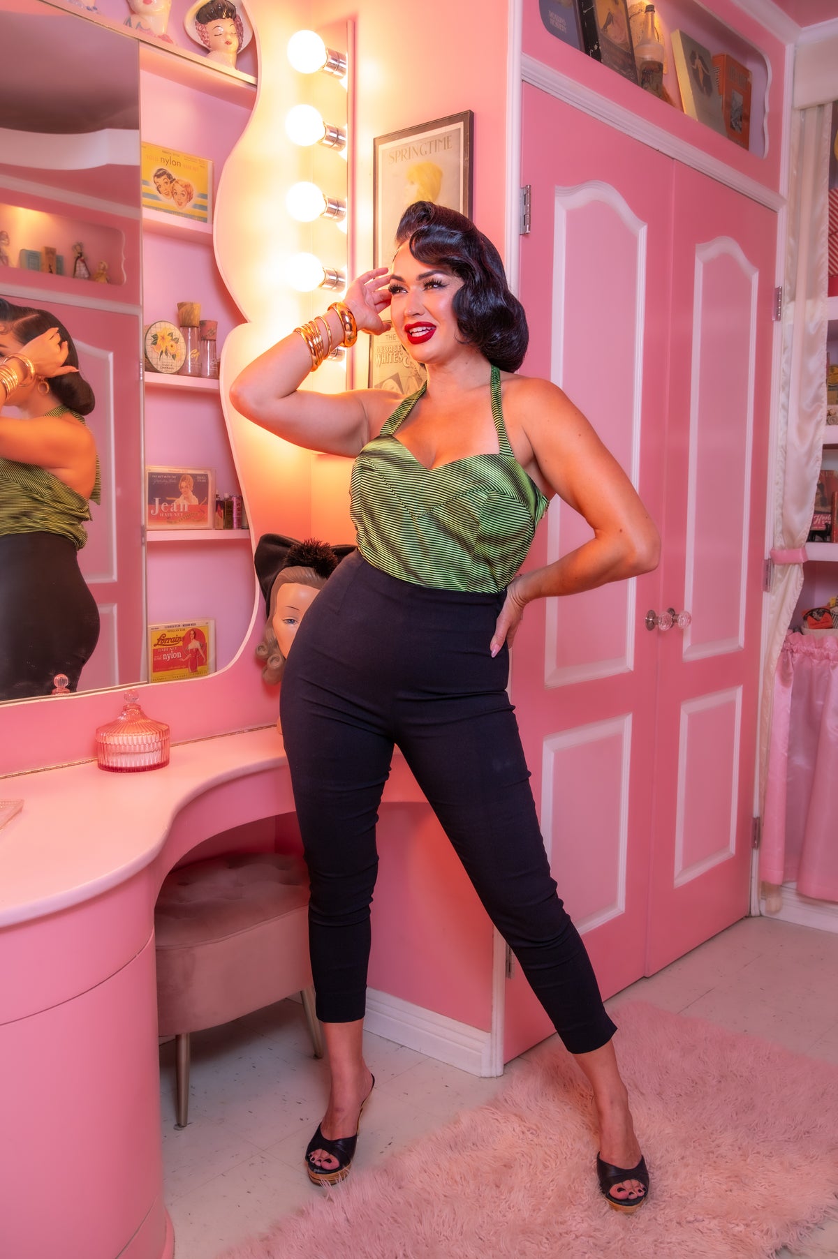 Cigarette Slim Pants in Black